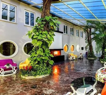 Hotel Yuezuencue Yil Ecopark *